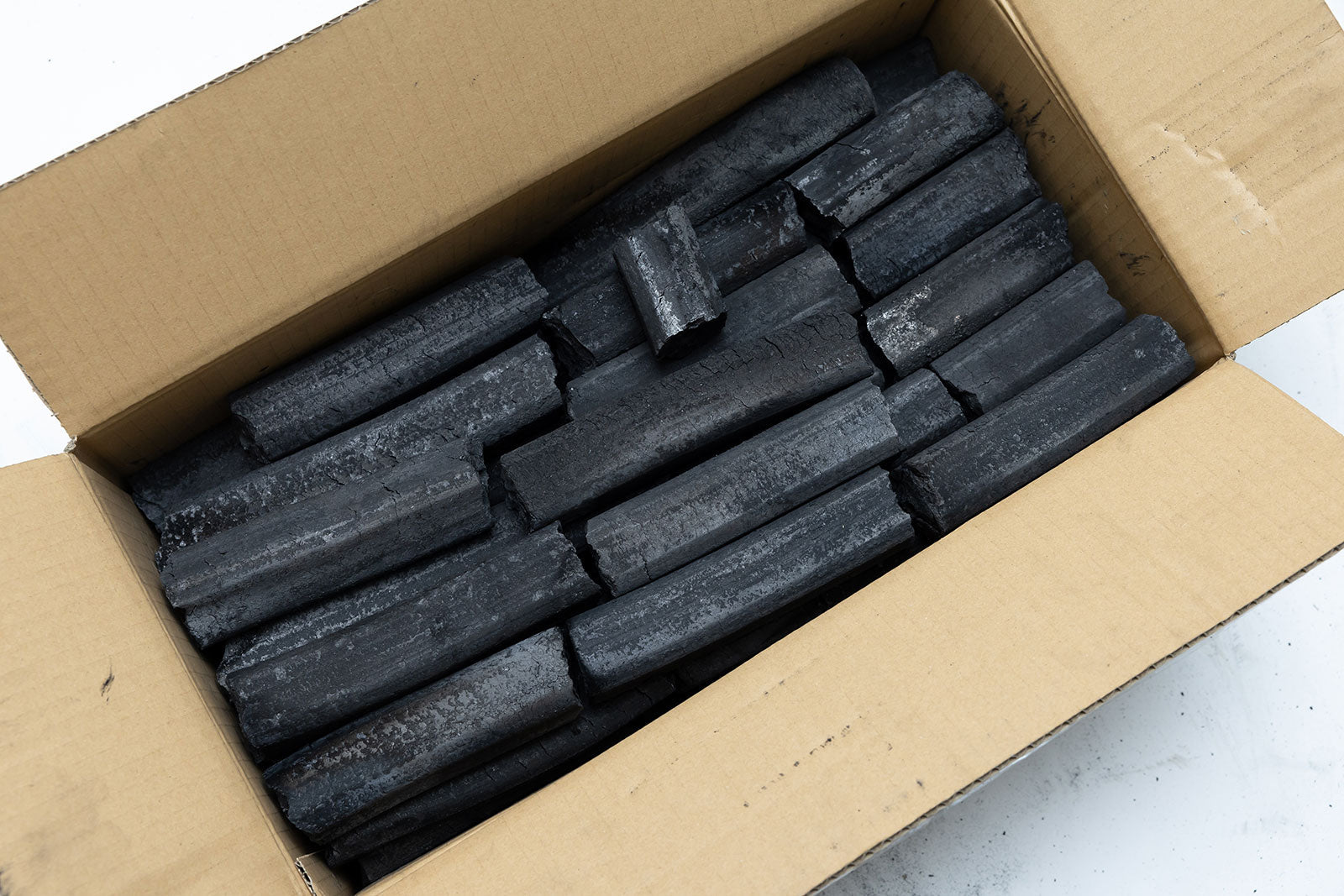 いよ備長炭 1級 10kg – 炭ソムリエやまだ